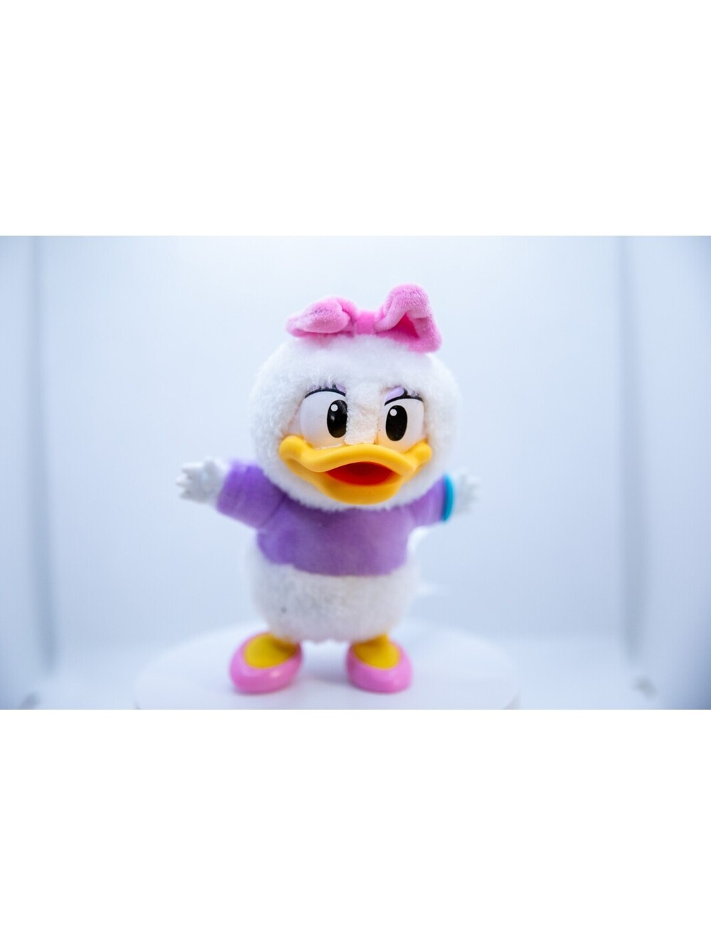 POP MART x Mickey Family Cute Together Keychain Series Keychain Plush - Daisy
